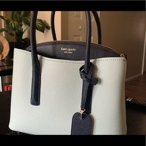 2 toned,protective bag, 4 compartments, 10.5x 13,